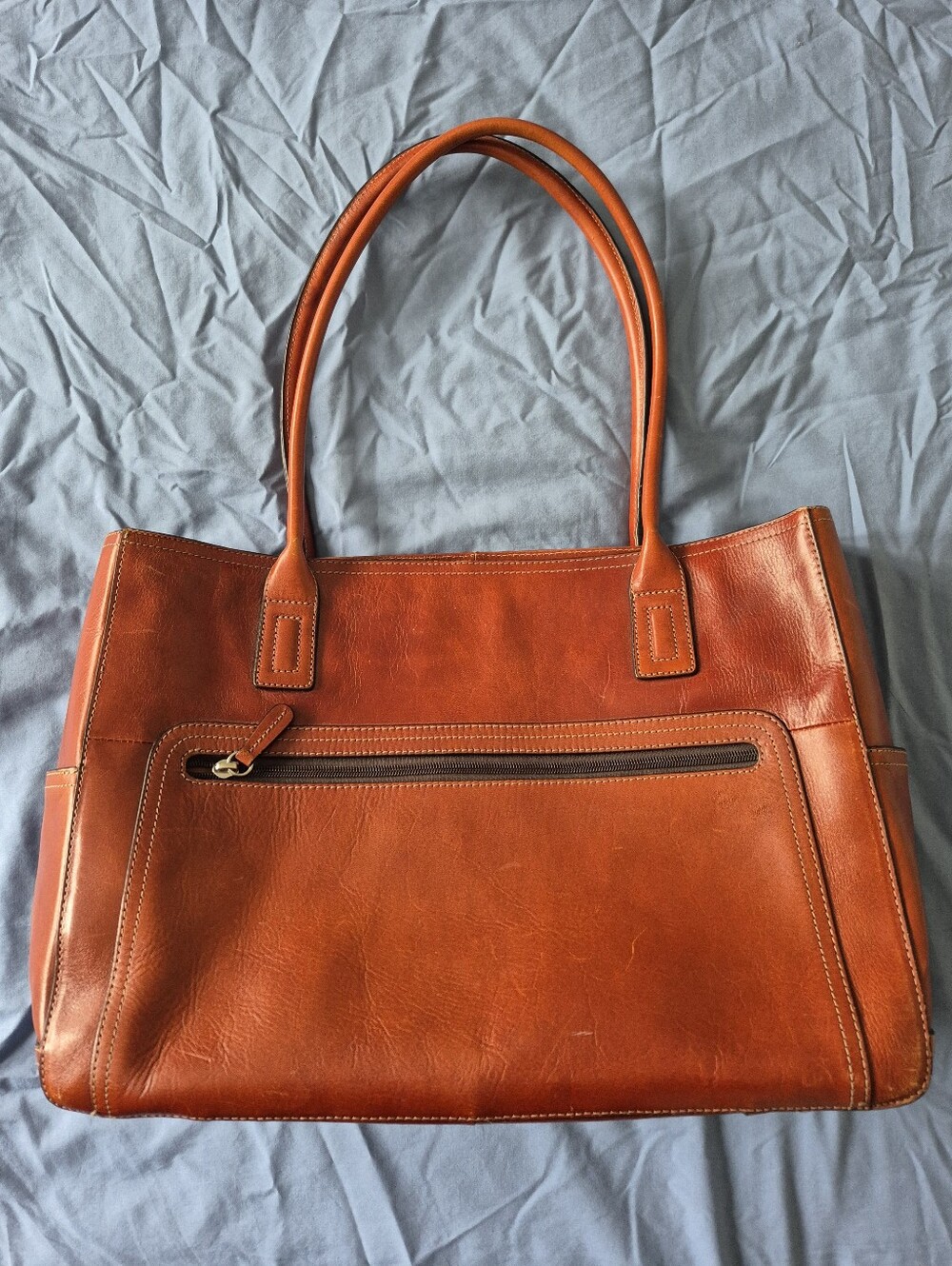 Classic Leather Tote Bag in Cognac Brown - Picture 2 of 8